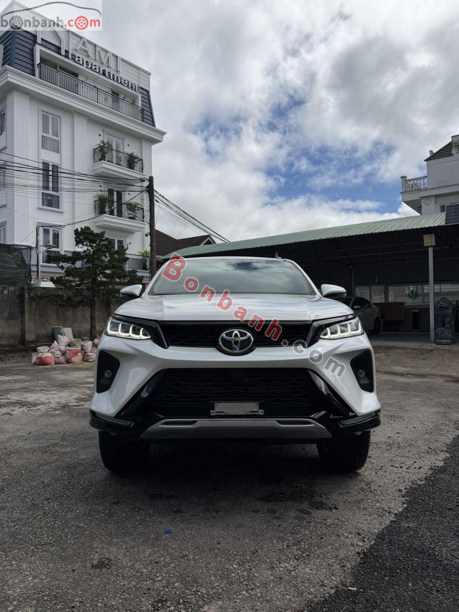 Bán ô tô Toyota Fortuner Legender 2.4L 4x2 AT - 2022 - xe cũ