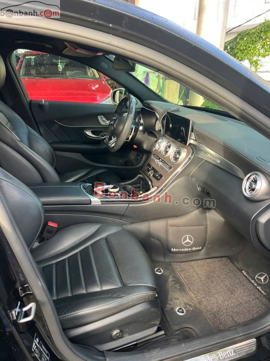 Bán ô tô Mercedes Benz C class C300 AMG - 2019 - xe cũ