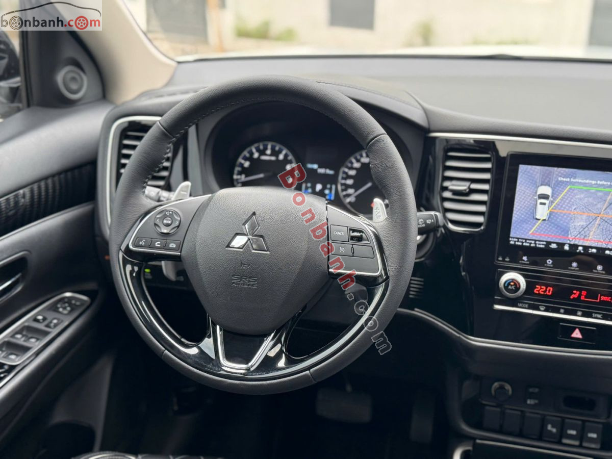 Bán ô tô Mitsubishi Outlander Premium 2.0 CVT - 2022 - xe cũ