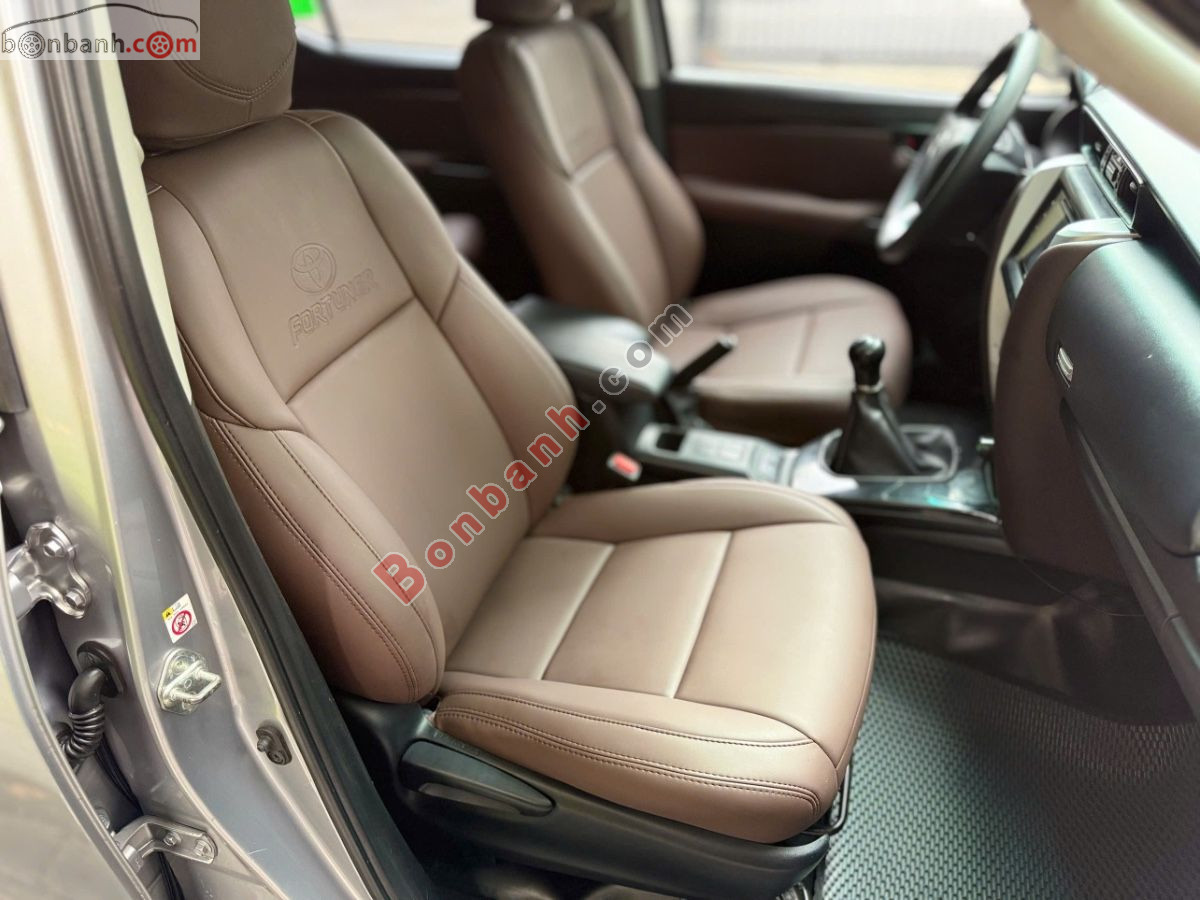 Bán ô tô Toyota Fortuner 2.4G 4x2 MT - 2019 - xe cũ