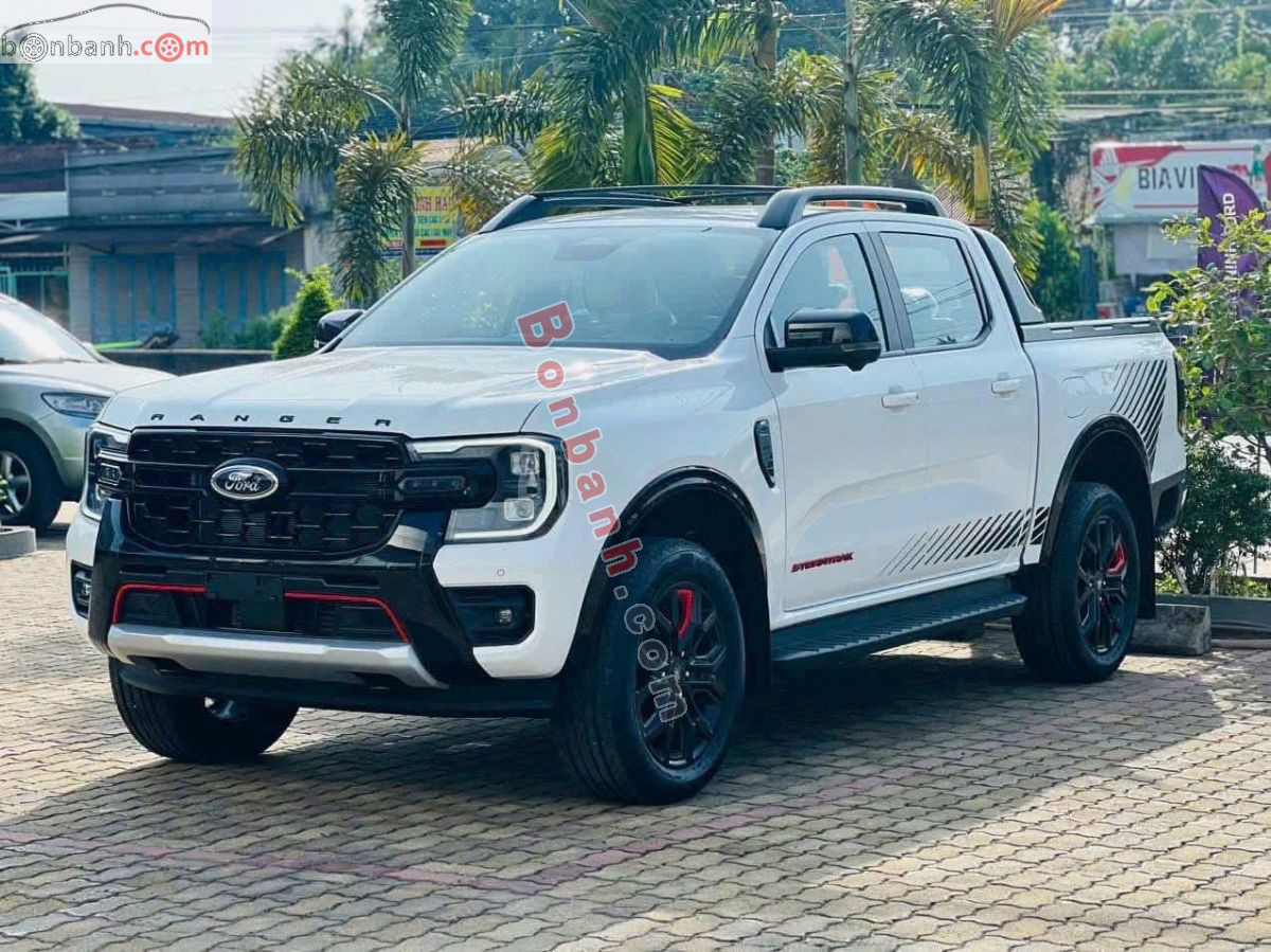 Bán ô tô Ford Ranger Stormtrak 2.0L 4x4 AT - 2025 - xe mới