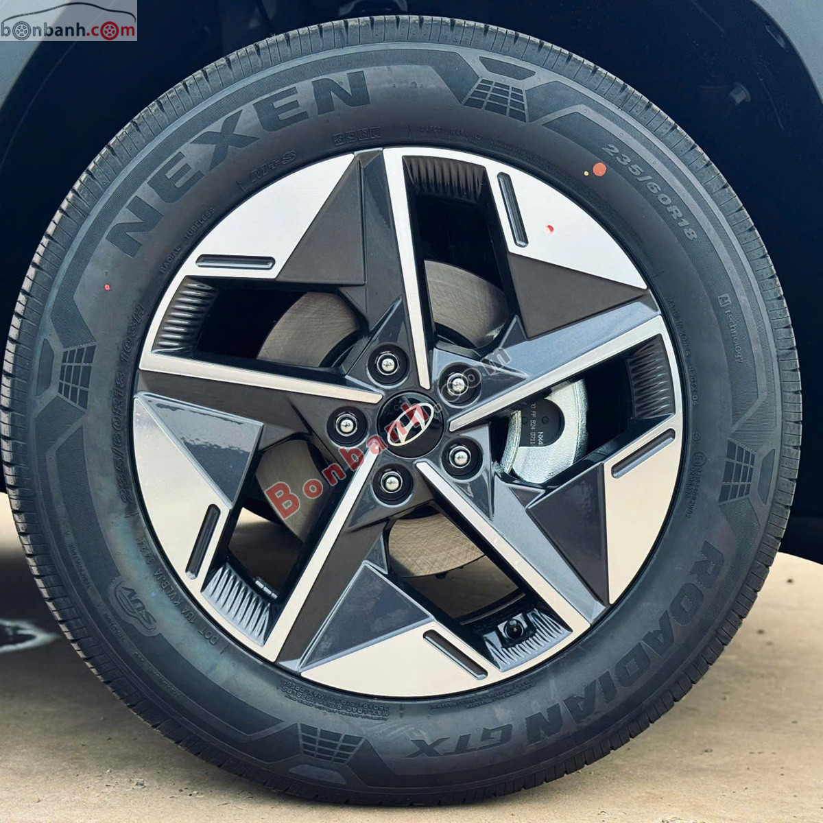 Bán ô tô Hyundai Tucson 2.0 AT Đặc biệt - 2025 - xe mới