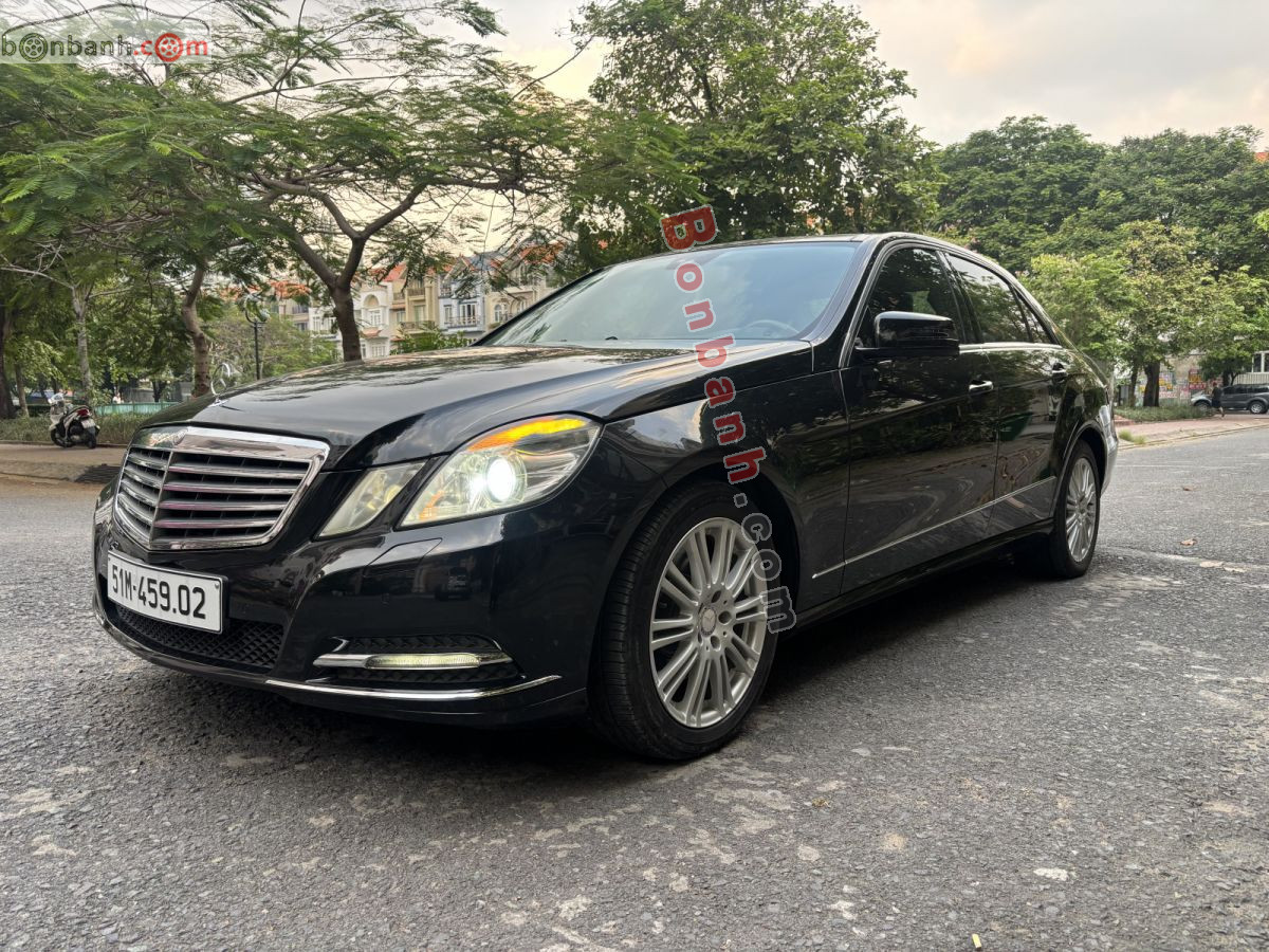 Bán ô tô Mercedes Benz E class E300 - 2011 - xe cũ