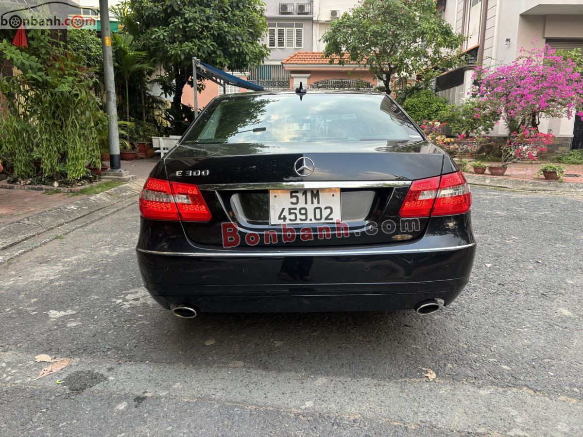 Bán ô tô Mercedes Benz E class E300 - 2011 - xe cũ