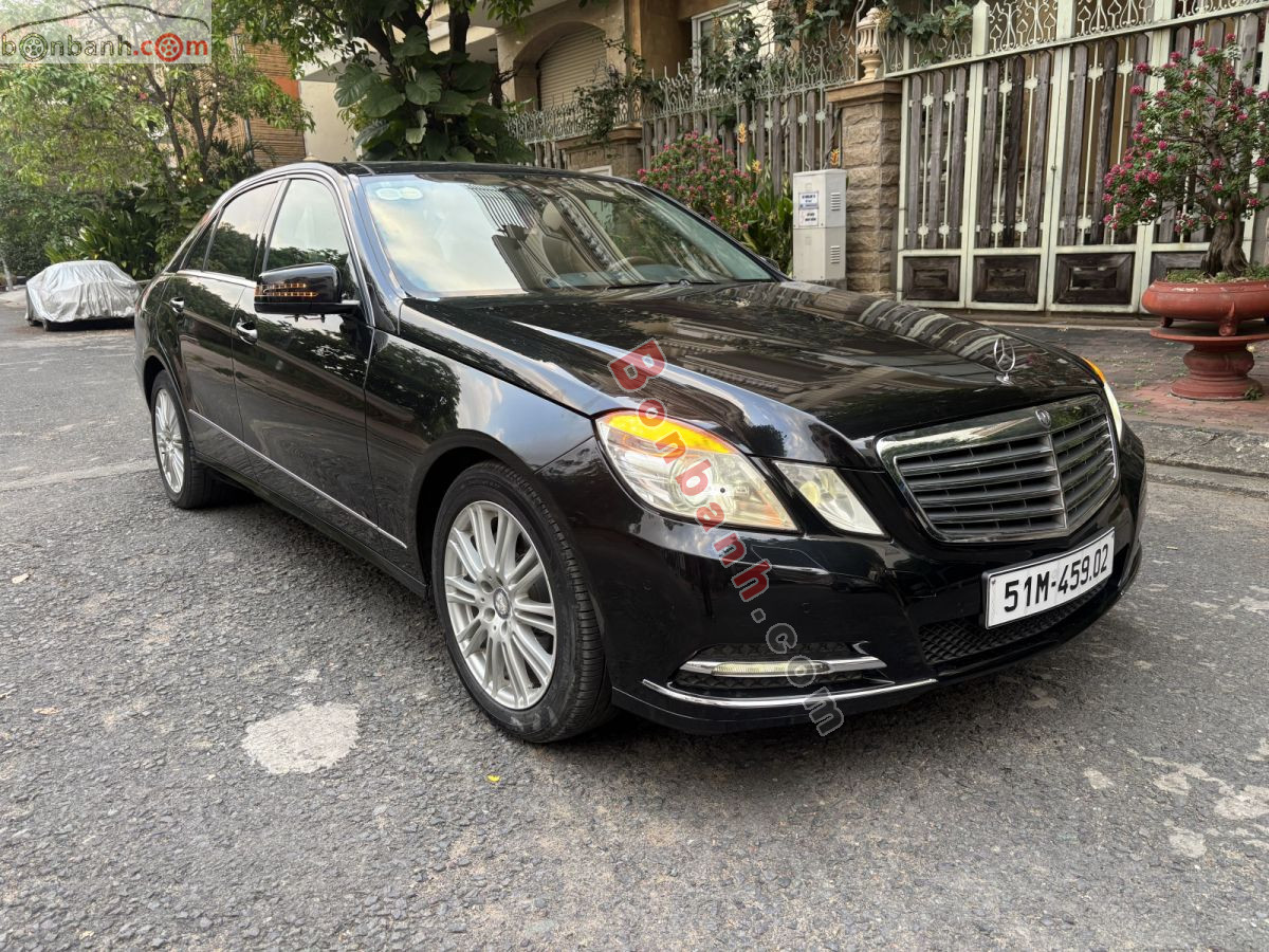 Bán ô tô Mercedes Benz E class E300 - 2011 - xe cũ