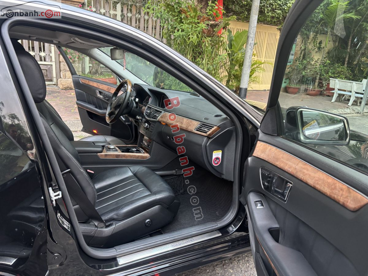 Bán ô tô Mercedes Benz E class E300 - 2011 - xe cũ