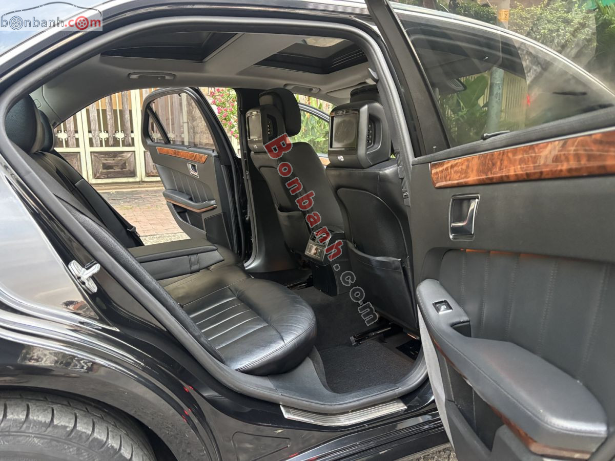 Bán ô tô Mercedes Benz E class E300 - 2011 - xe cũ