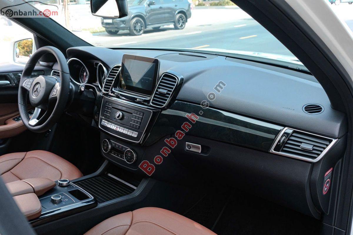 Bán ô tô Mercedes Benz GLE Class GLE 400 4Matic - 2016 - xe cũ