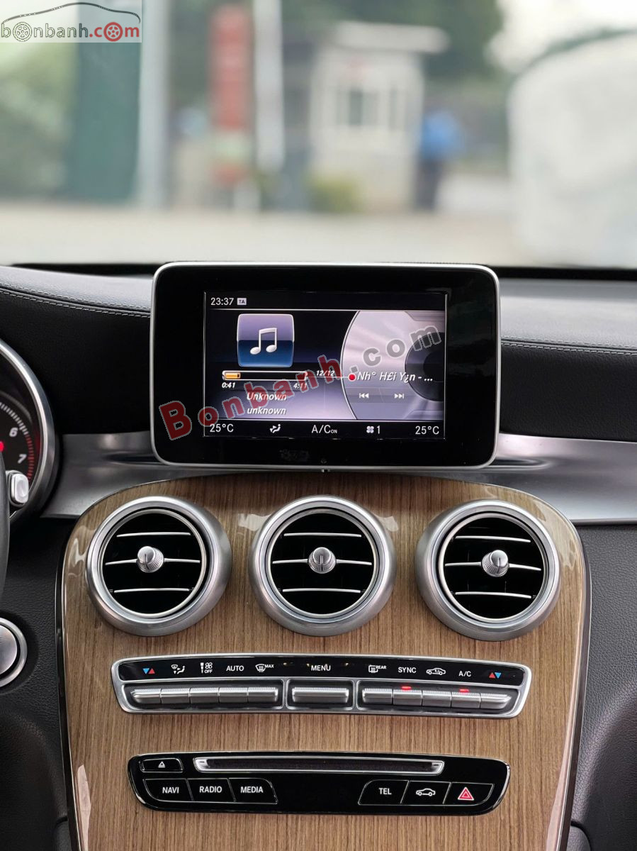 Bán ô tô Mercedes Benz GLC 250 4Matic - 2018 - xe cũ