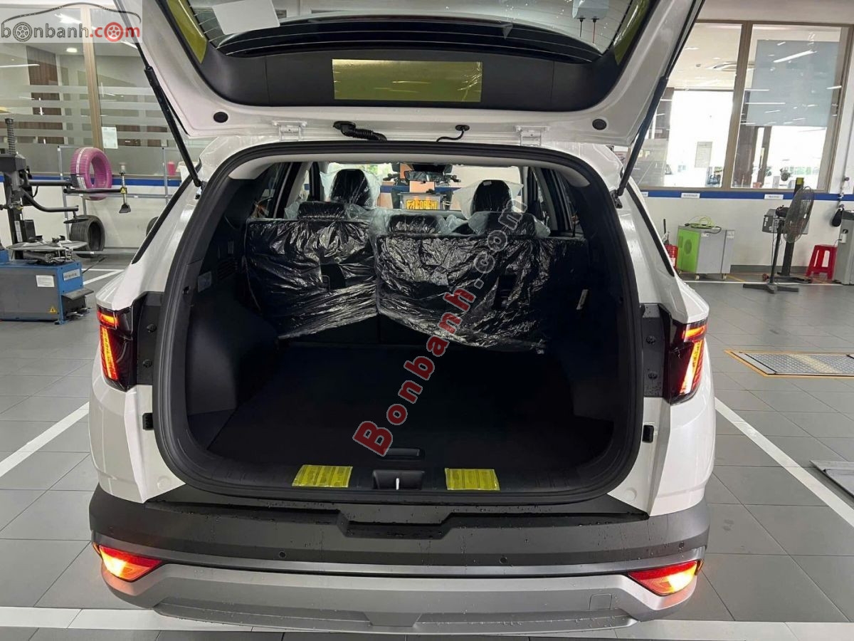 Bán ô tô Hyundai Tucson 2.0 AT Tiêu chuẩn - 2026 - xe mới