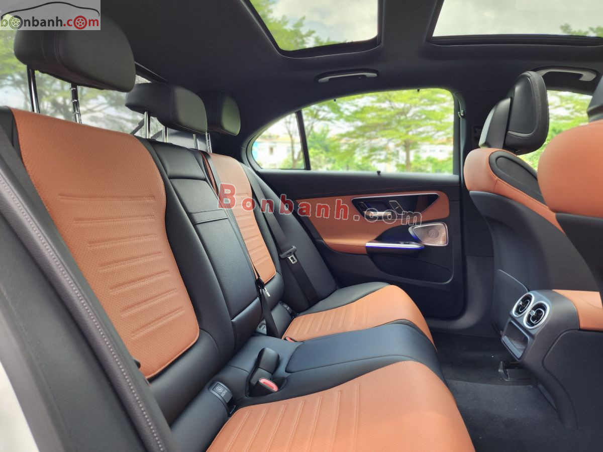 Bán ô tô Mercedes Benz C class C300 AMG - 2025 - xe mới