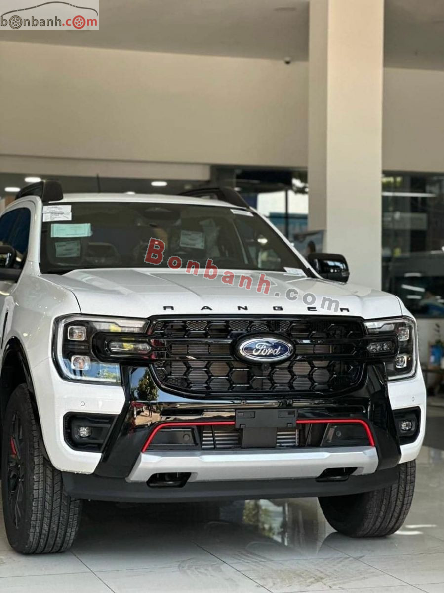 Bán ô tô Ford Ranger Stormtrak 2.0L 4x4 AT - 2026 - xe mới