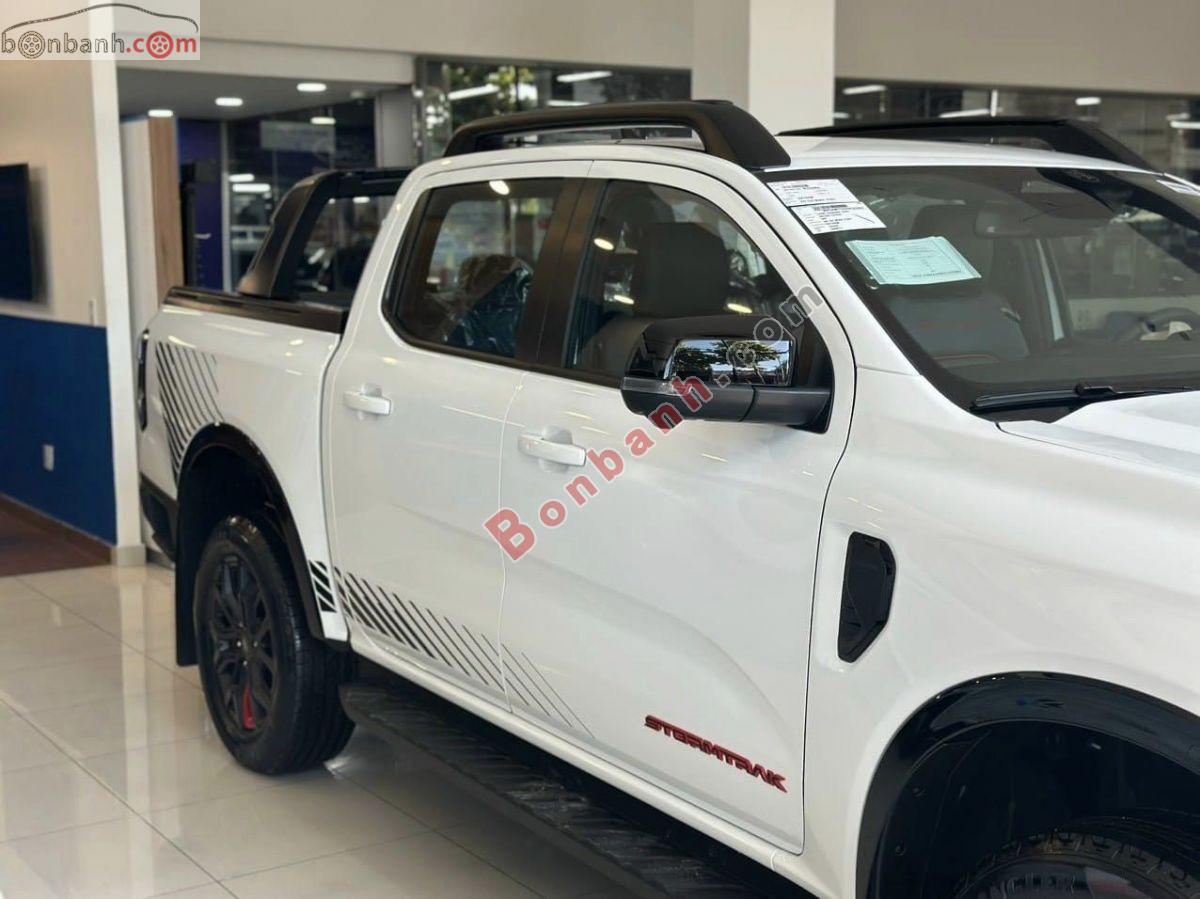 Bán ô tô Ford Ranger Stormtrak 2.0L 4x4 AT - 2026 - xe mới