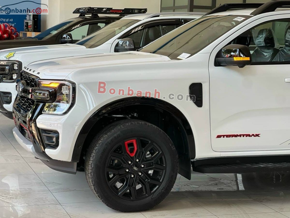 Bán ô tô Ford Ranger Stormtrak 2.0L 4x4 AT - 2026 - xe mới