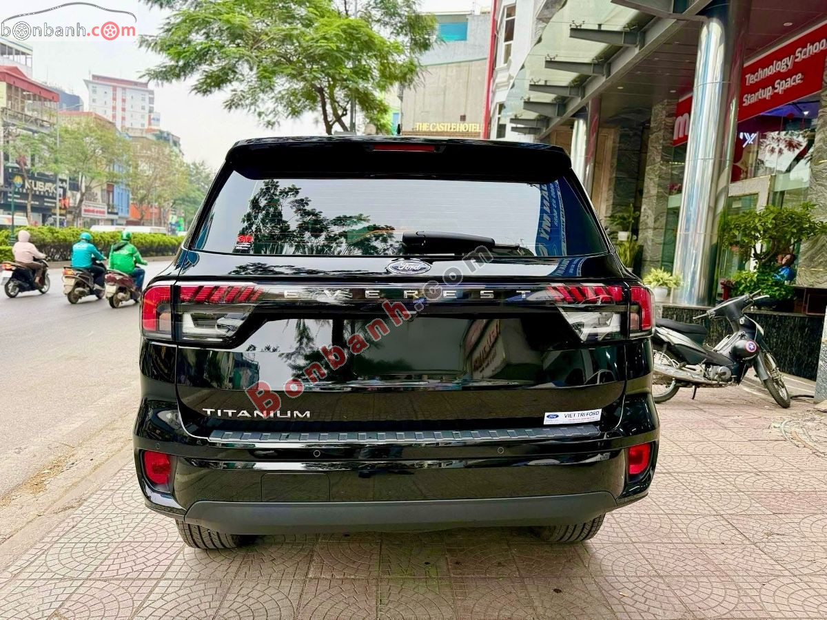 Bán ô tô Ford Everest Titanium Plus 2.0L 4x4 AT - 2025 - xe cũ