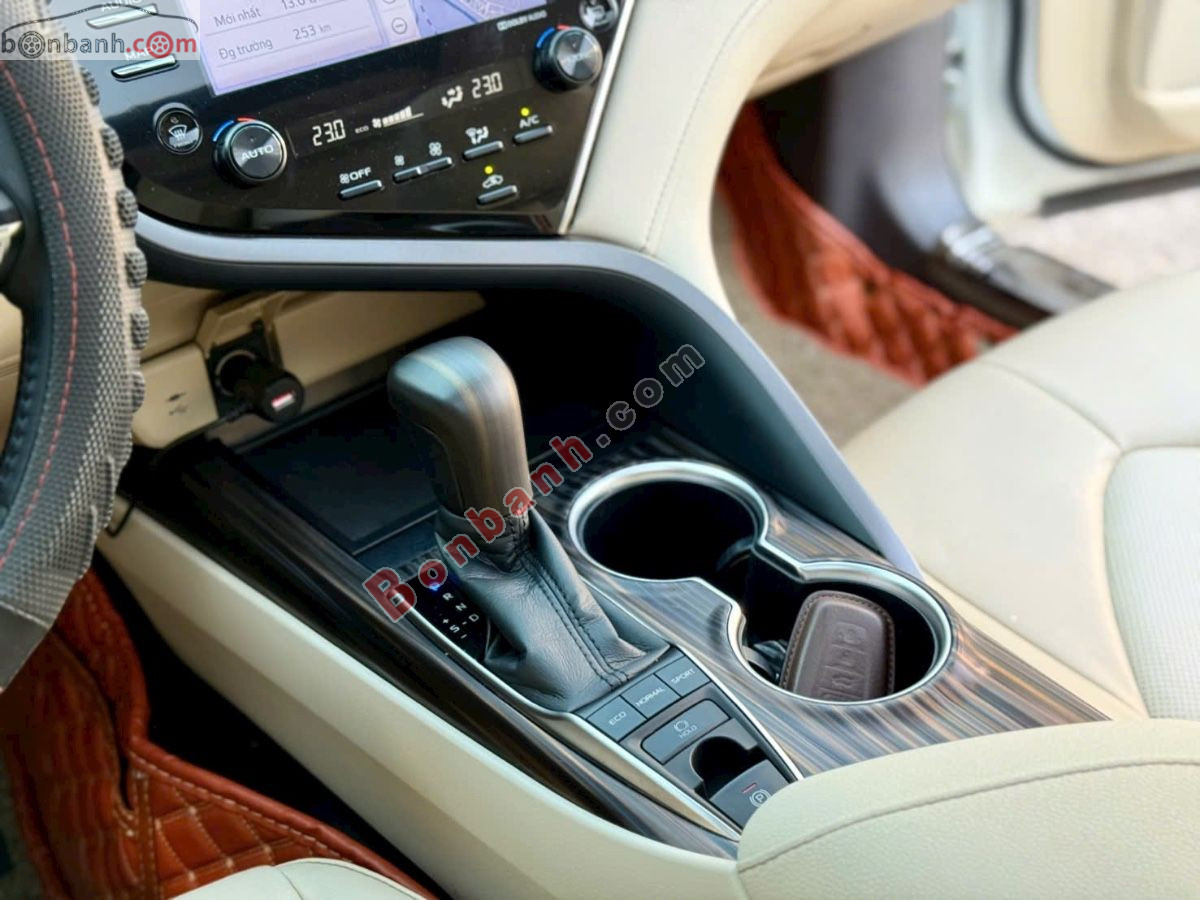 Bán ô tô Toyota Camry 2.5Q - 2020 - xe cũ