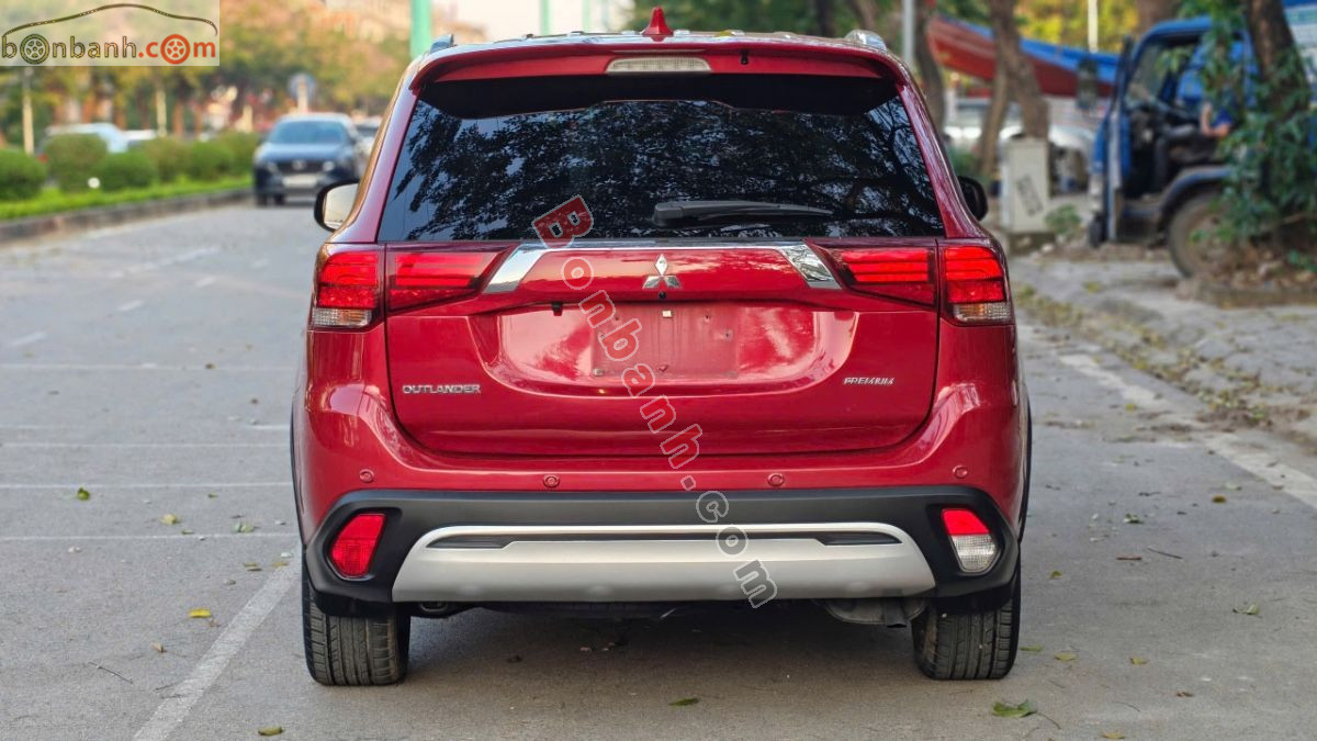 Bán ô tô Mitsubishi Outlander Premium 2.0 CVT - 2021 - xe cũ