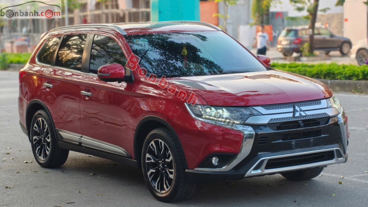 Bán ô tô Mitsubishi Outlander Premium 2.0 CVT - 2021 - xe cũ