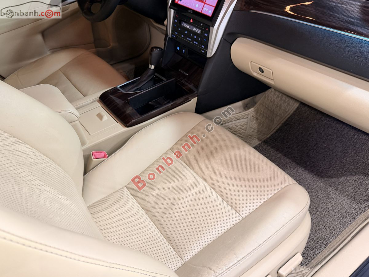 Bán ô tô Toyota Camry 2.0E - 2018 - xe cũ