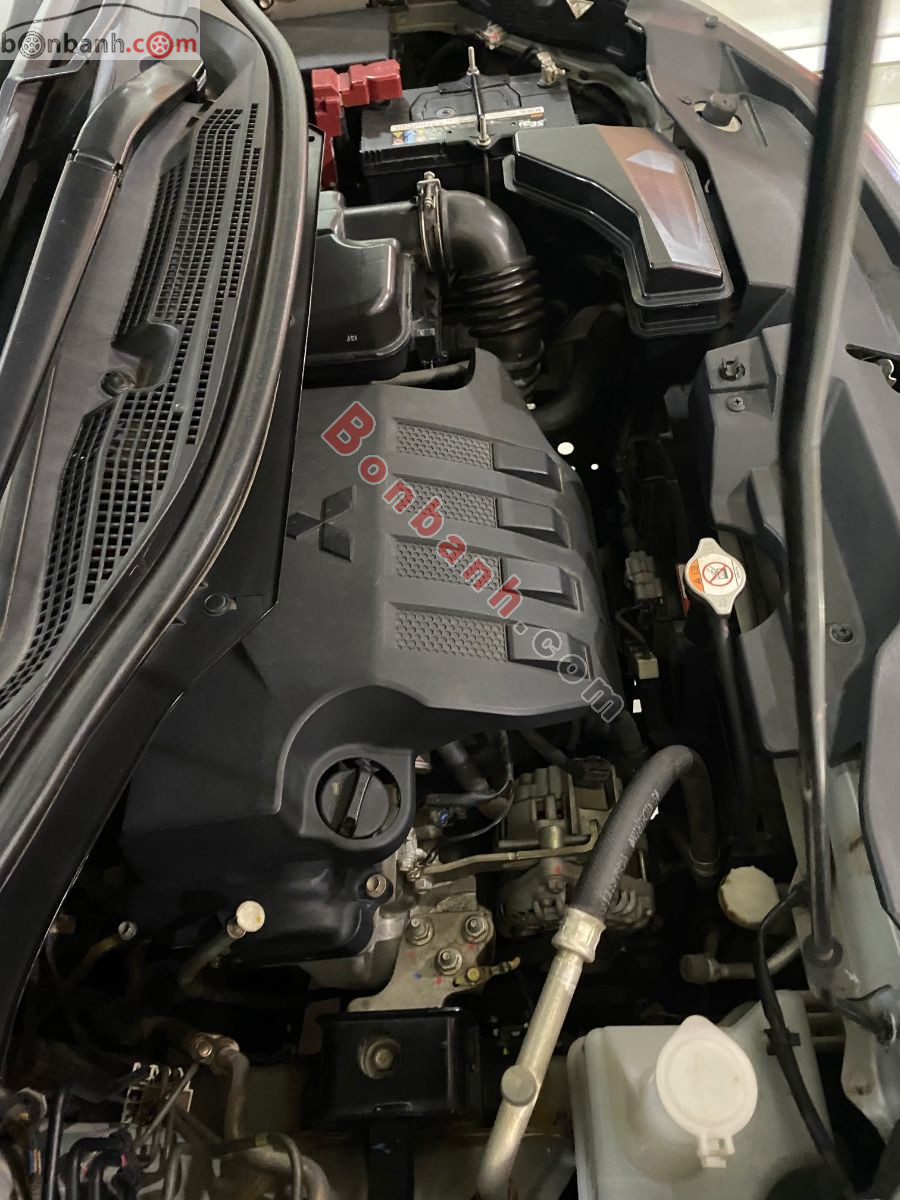 Bán ô tô Mitsubishi Xpander 1.5 AT - 2019 - xe cũ