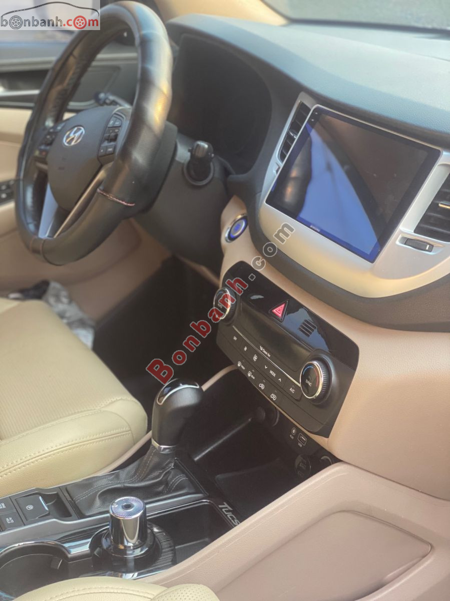 Bán ô tô Hyundai Tucson 1.6 AT Turbo - 2018 - xe cũ