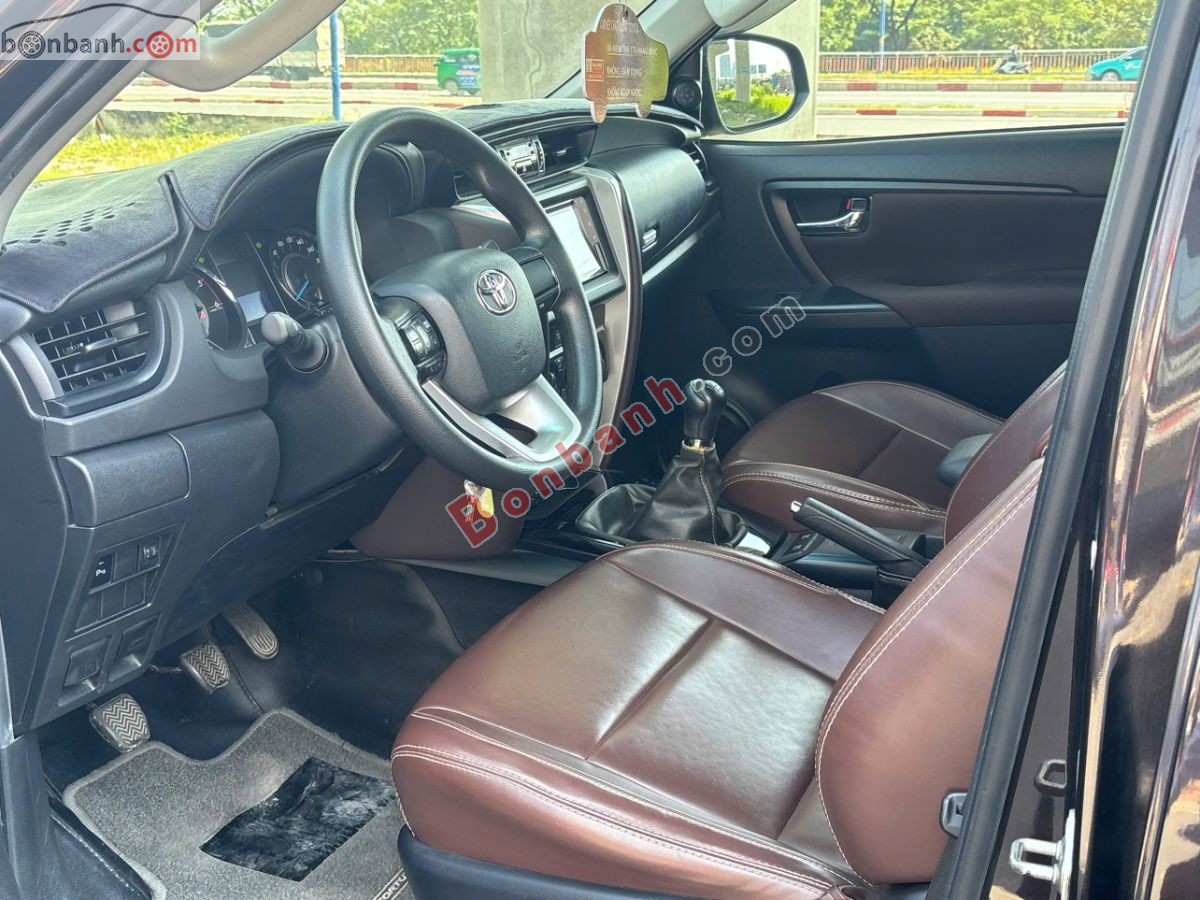 Bán ô tô Toyota Fortuner 2.4G 4x2 MT - 2019 - xe cũ