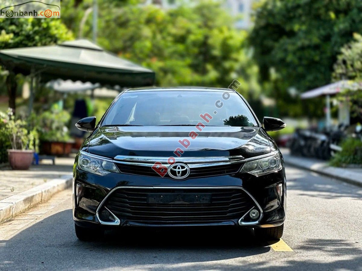 Bán ô tô Toyota Camry 2.0E - 2018 - xe cũ