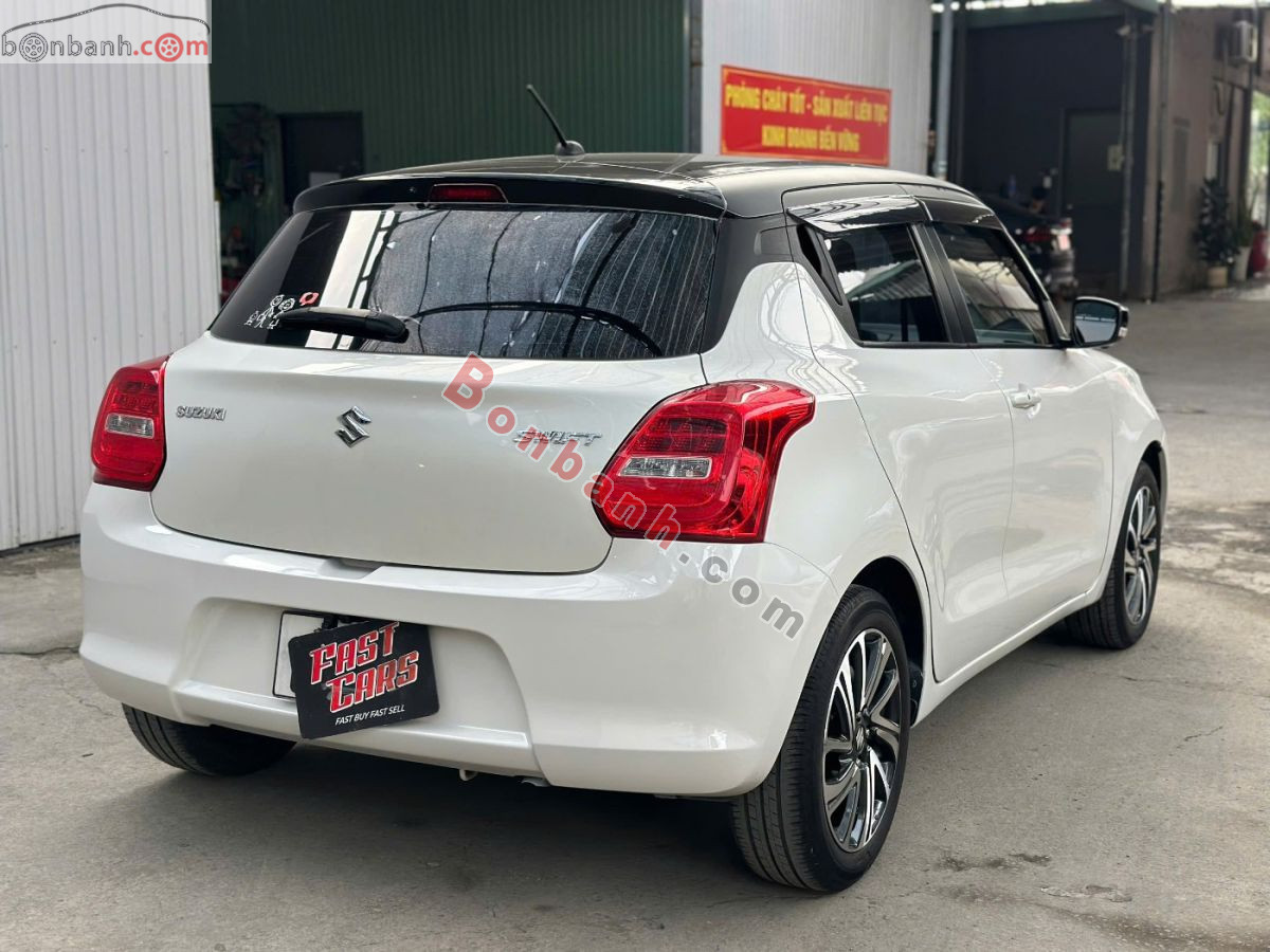 Bán ô tô Suzuki Swift GLX 1.2 AT - 2022 - xe cũ