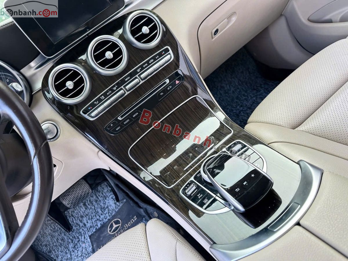 Bán ô tô Mercedes Benz GLC 200 - 2018 - xe cũ