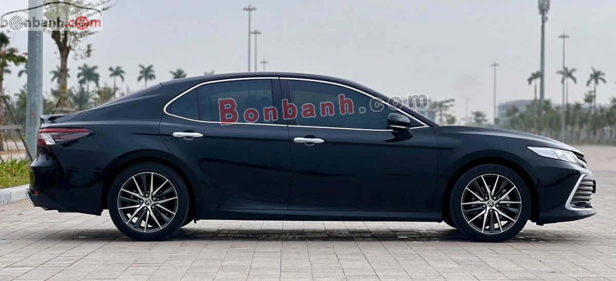 Bán ô tô Toyota Camry 2.0Q - 2022 - xe cũ