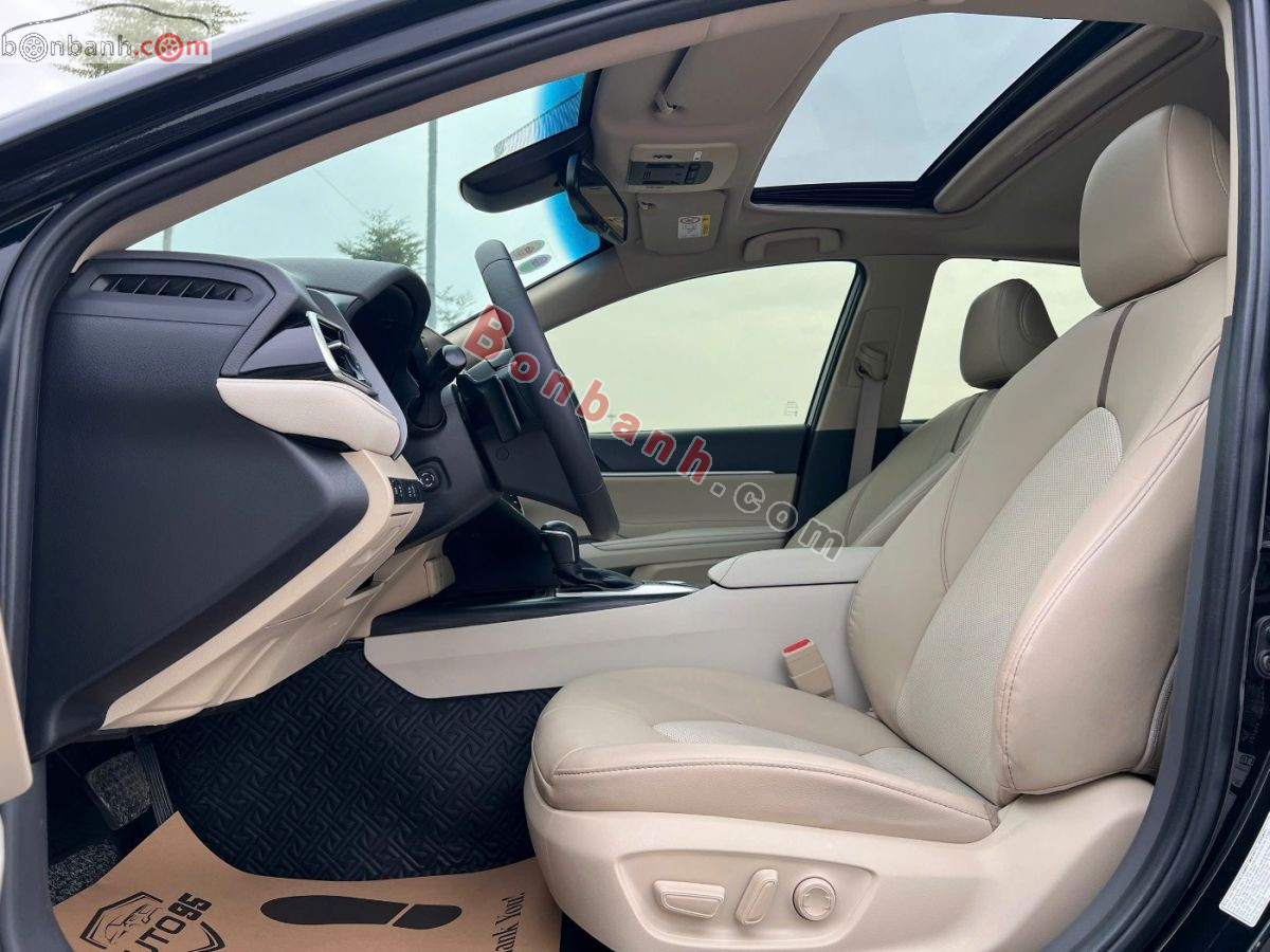 Bán ô tô Toyota Camry 2.0Q - 2022 - xe cũ