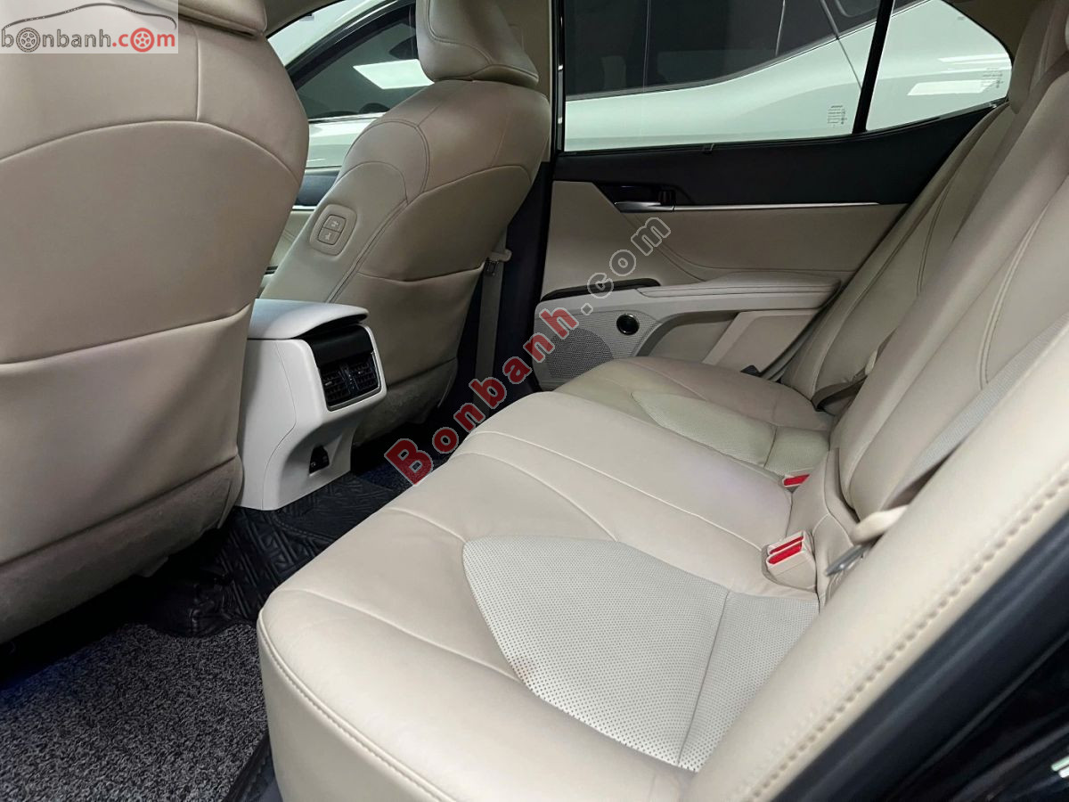 Bán ô tô Toyota Camry 2.0Q - 2022 - xe cũ