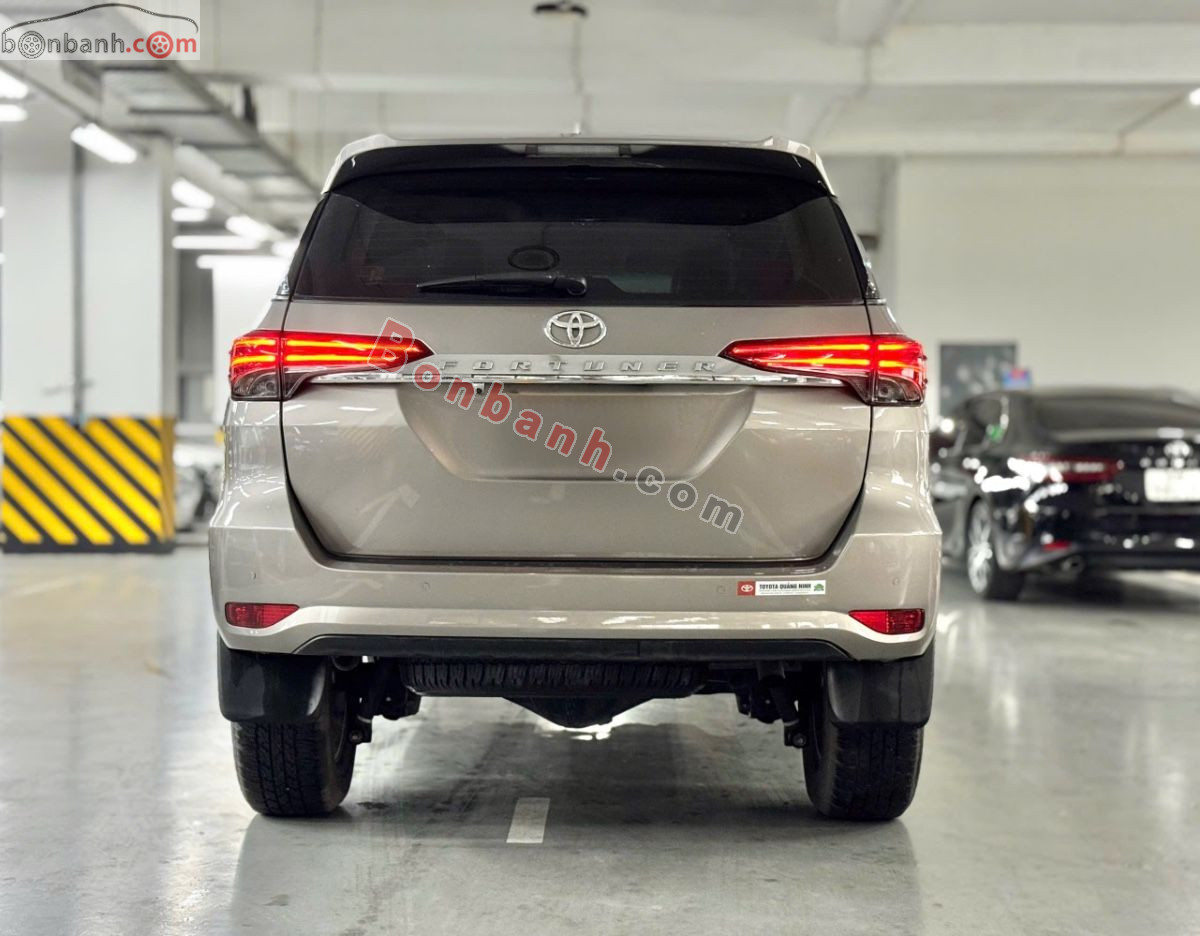 Bán ô tô Toyota Fortuner 2.4L 4x2 AT - 2023 - xe cũ