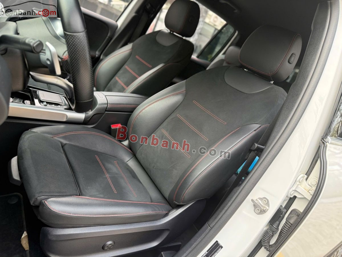 Bán ô tô Mercedes Benz GLB 200 AMG - 2022 - xe cũ