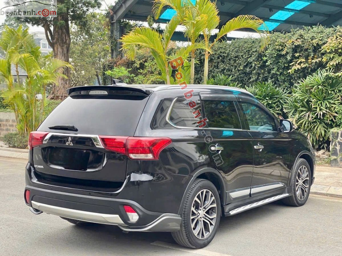 Bán ô tô Mitsubishi Outlander 2.0 CVT - 2017 - xe cũ