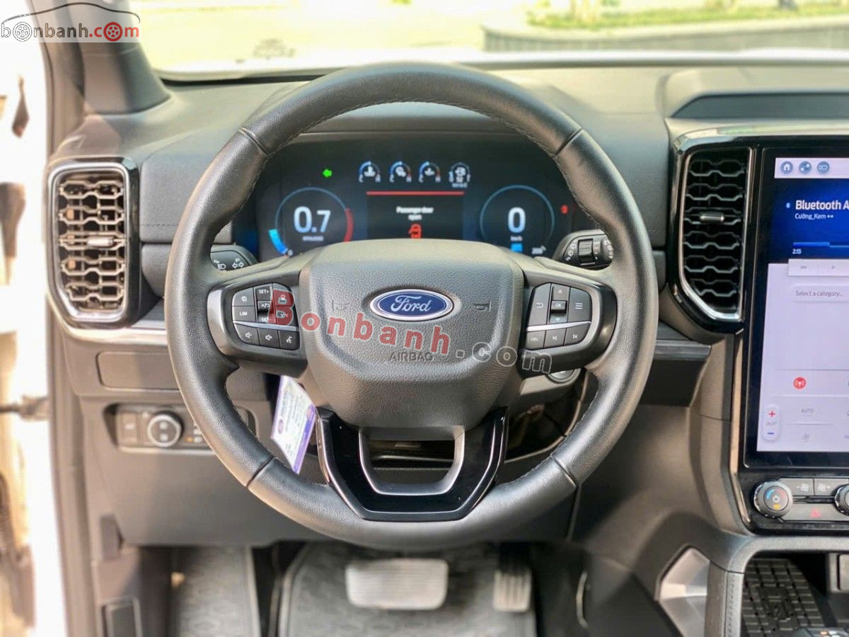 Bán ô tô Ford Everest Titanium Plus 2.0L 4x4 AT - 2023 - xe cũ