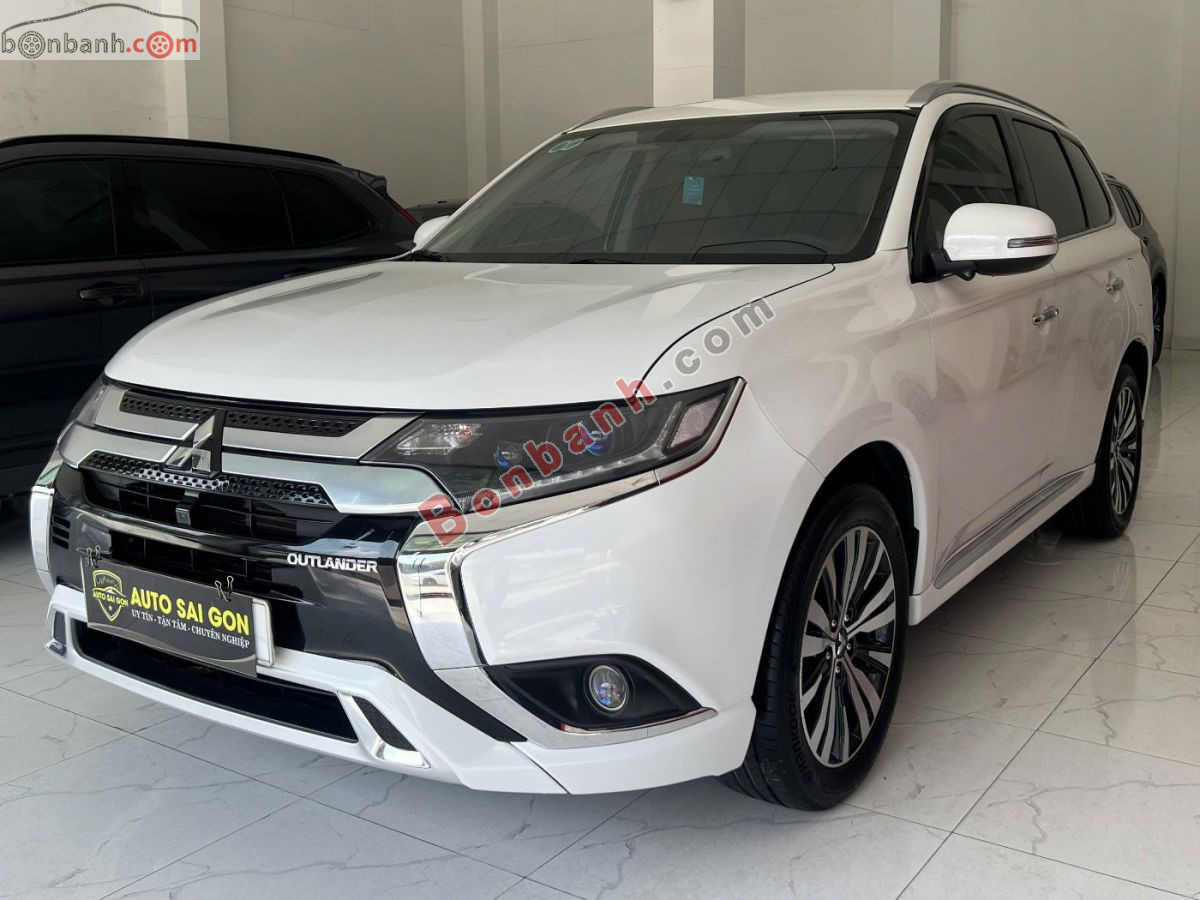 Bán ô tô Mitsubishi Outlander 2.0 CVT - 2022 - xe cũ
