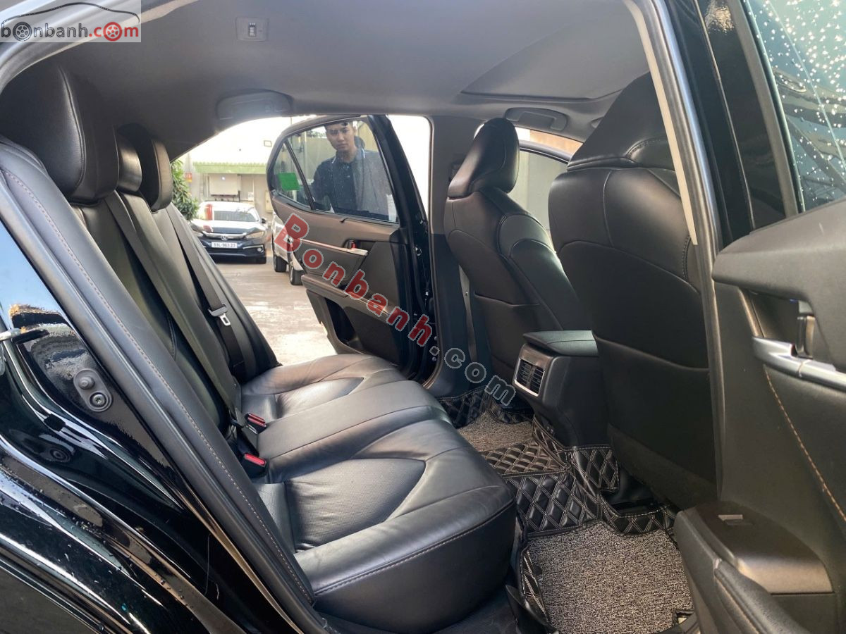 Bán ô tô Toyota Camry 2.0Q - 2022 - xe cũ