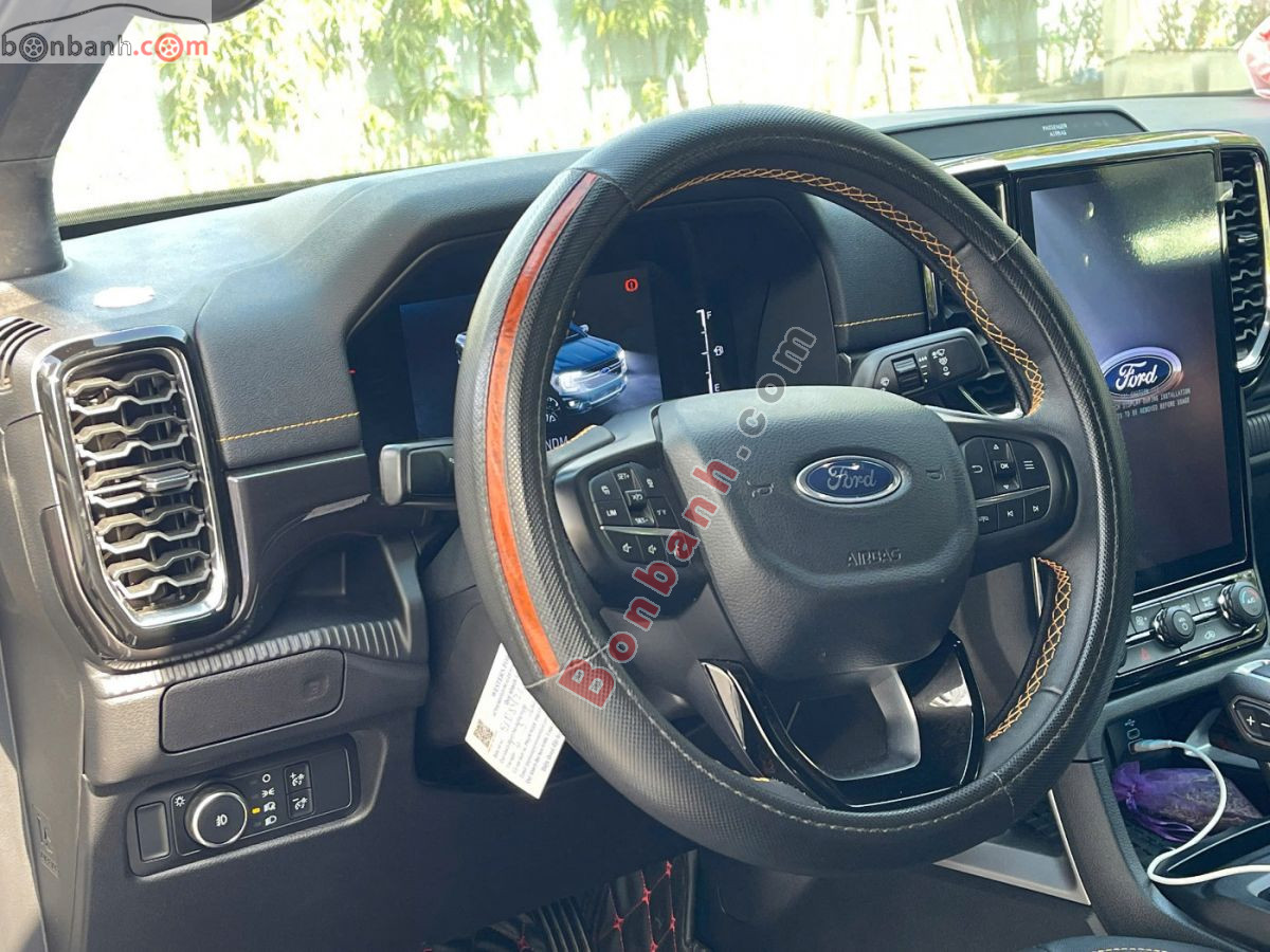 Bán ô tô Ford Ranger Wildtrak 2.0L 4x4 AT - 2024 - xe cũ