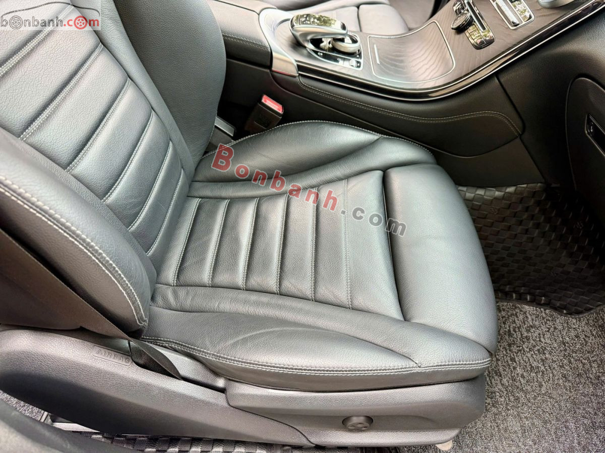 Bán ô tô Mercedes Benz GLC 300 4Matic - 2019 - xe cũ