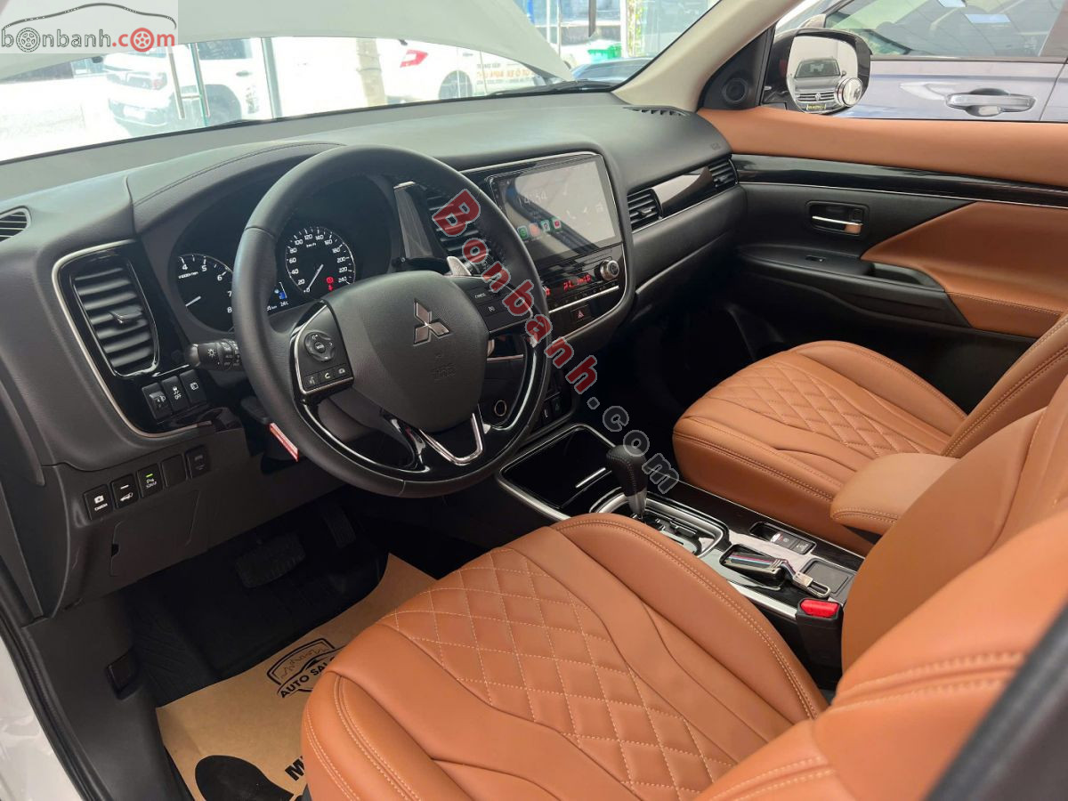 Bán ô tô Mitsubishi Outlander 2.0 CVT - 2022 - xe cũ