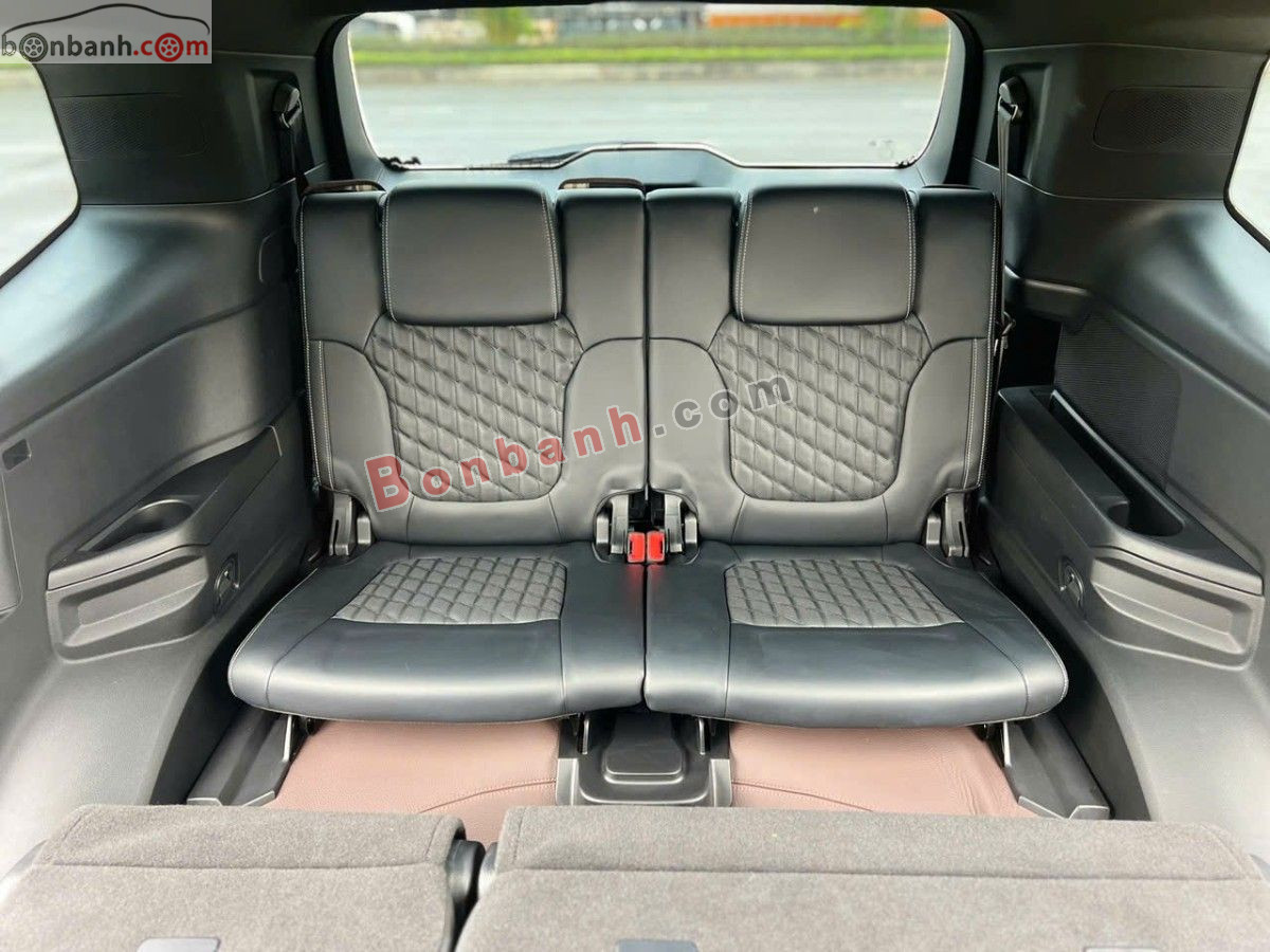 Bán ô tô Ford Everest Platinum 2.0L 4x4 AT - 2025 - xe cũ