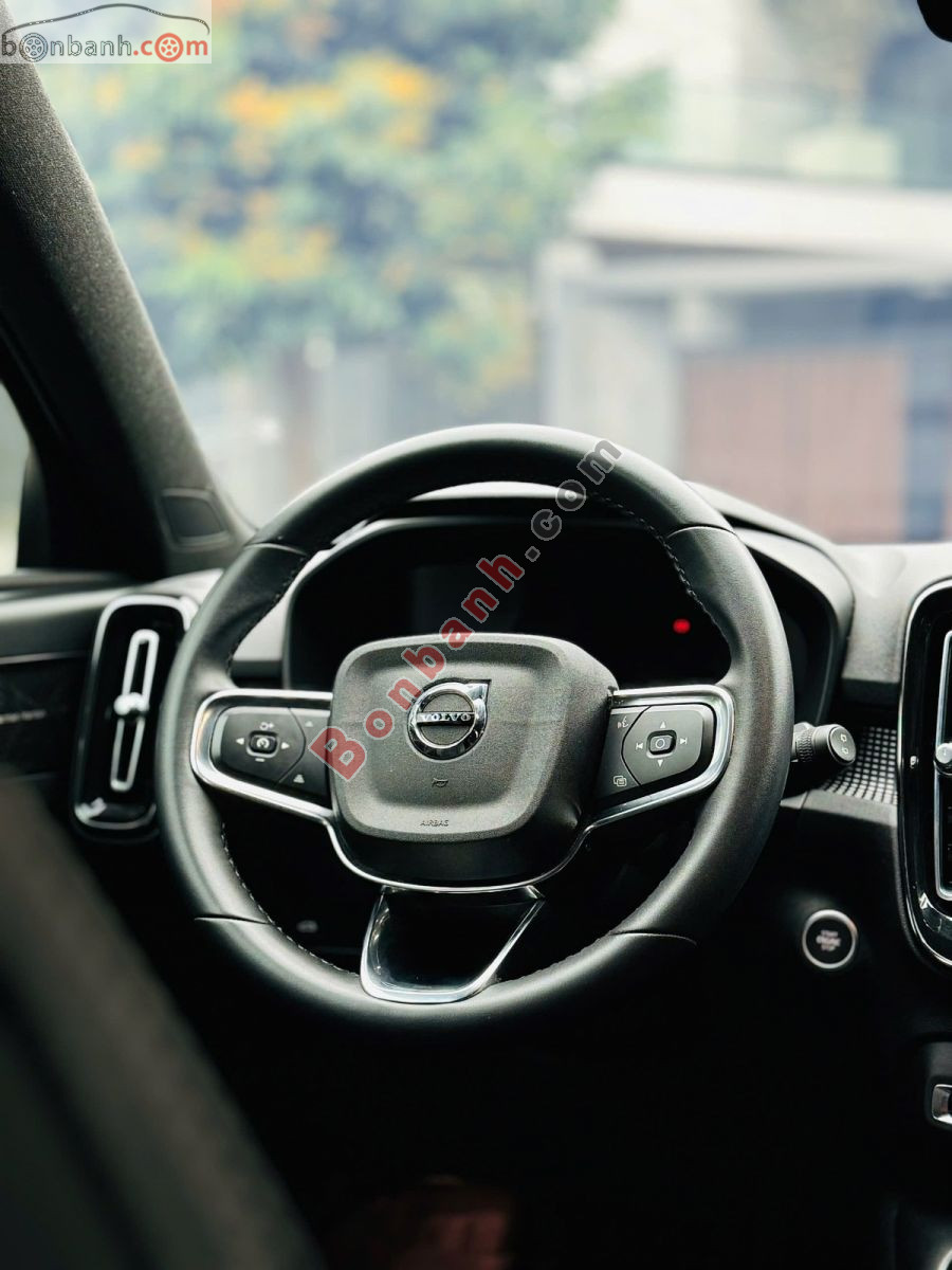 Bán ô tô Volvo XC40 Ultimate B5 AWD - 2023 - xe cũ