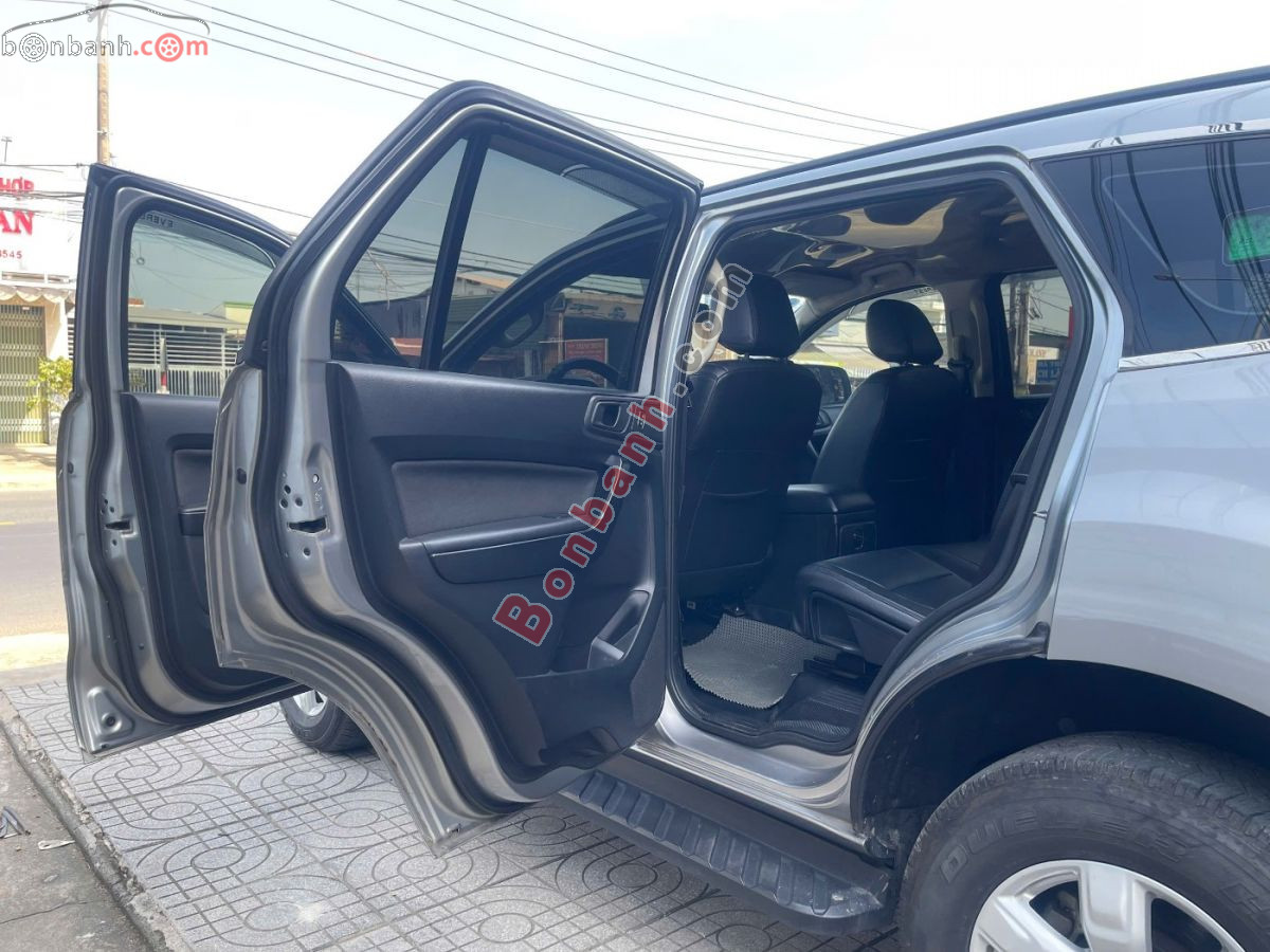 Bán ô tô Ford Everest Ambiente 2.0 4x2 MT - 2018 - xe cũ