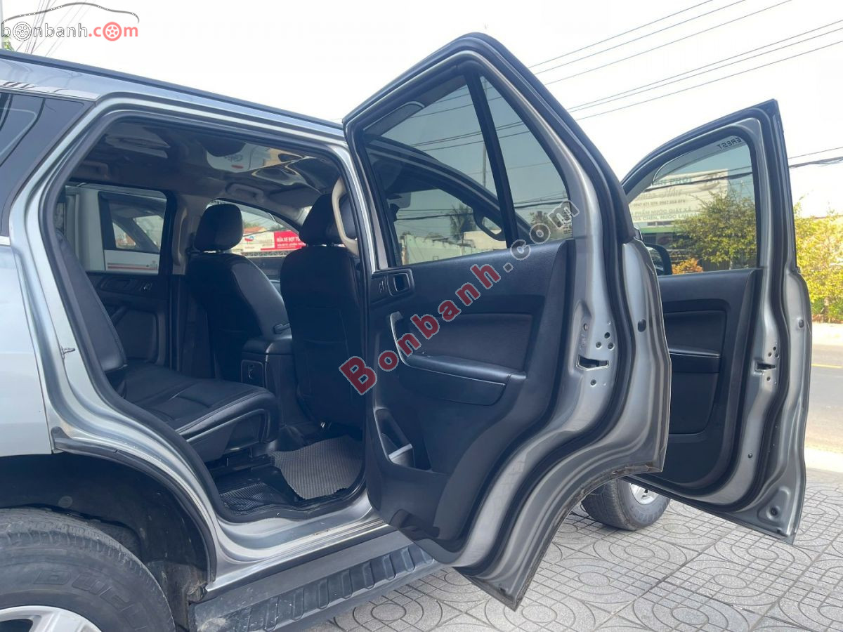 Bán ô tô Ford Everest Ambiente 2.0 4x2 MT - 2018 - xe cũ