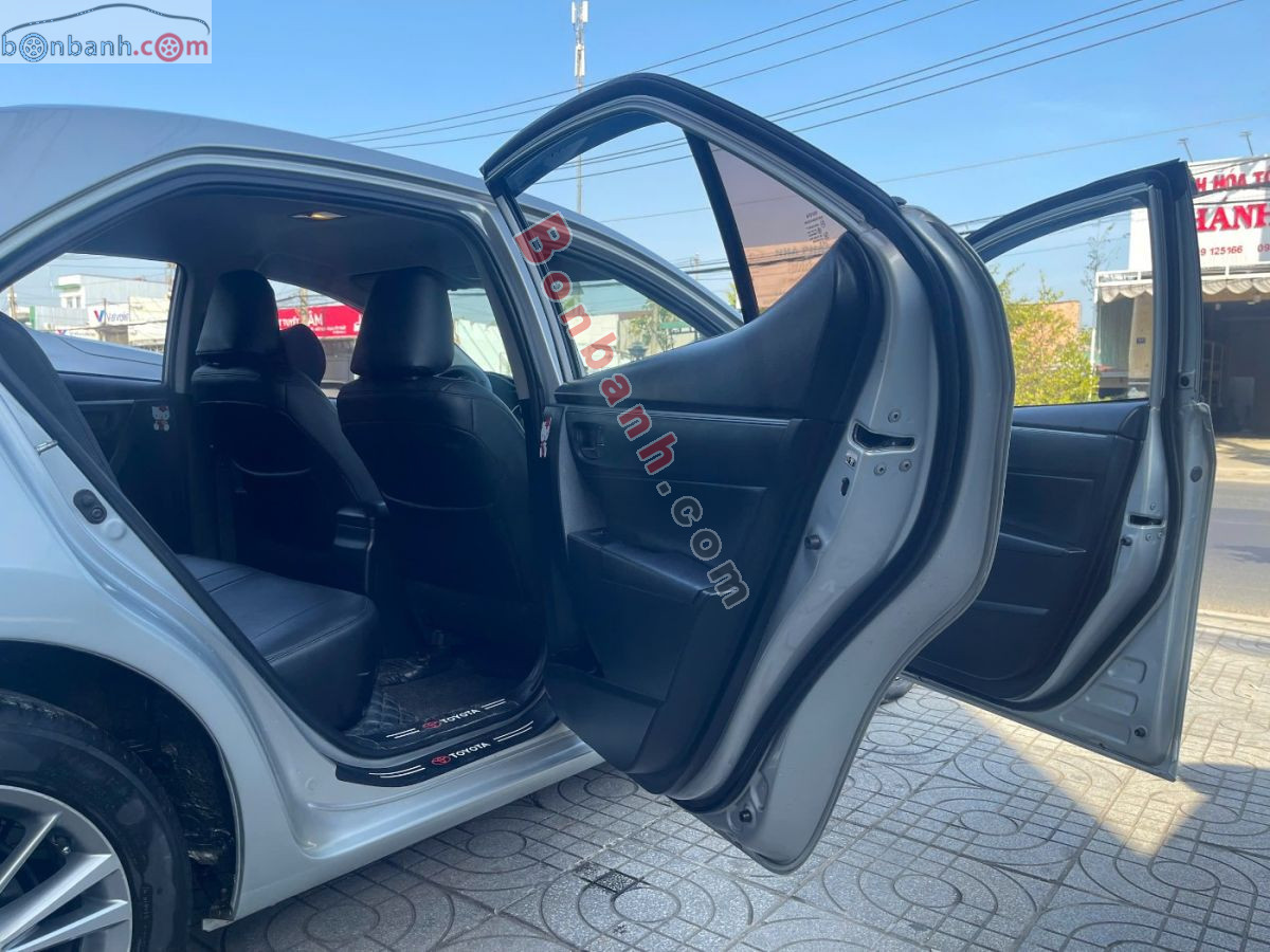 Bán ô tô Toyota Corolla altis 1.8G AT - 2017 - xe cũ