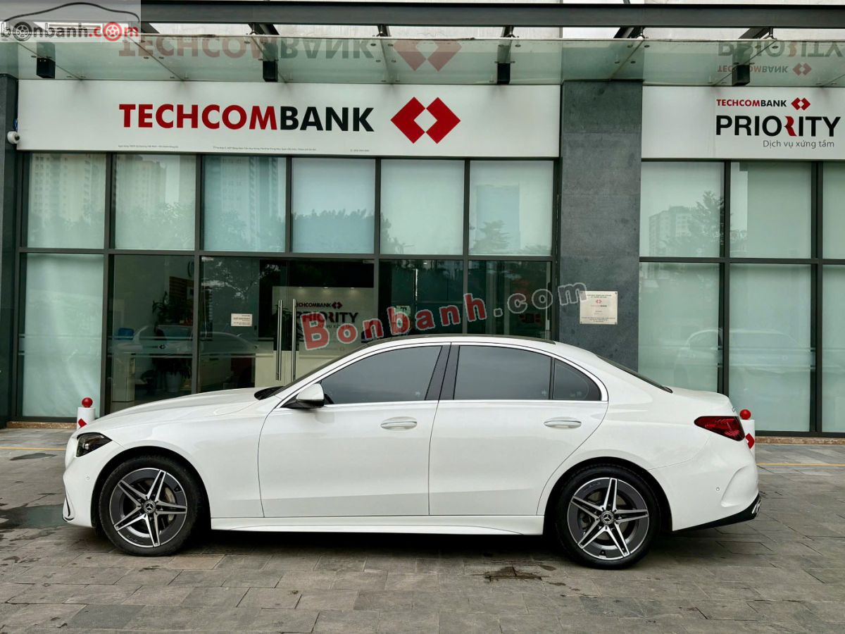 Bán ô tô Mercedes Benz C class C300 AMG - 2022 - xe cũ