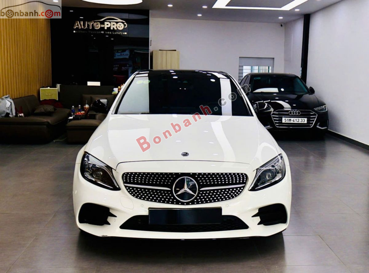 Bán ô tô Mercedes Benz C class C300 AMG - 2021 - xe cũ