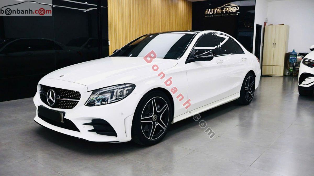 Bán ô tô Mercedes Benz C class C300 AMG - 2021 - xe cũ