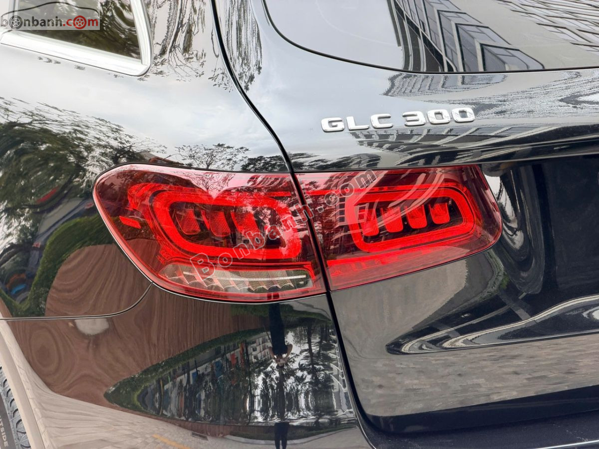 Bán ô tô Mercedes Benz GLC 300 4Matic - 2021 - xe cũ